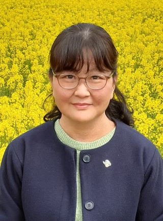 石川 万里子