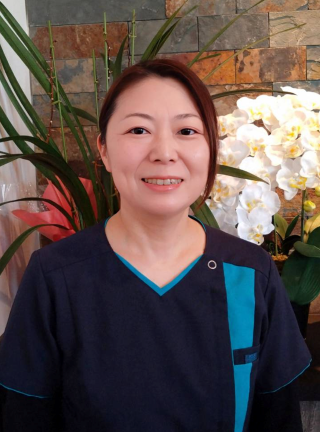 中西 八重子